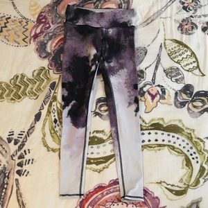 ALO Airbrush leggings (engineered print) size XS